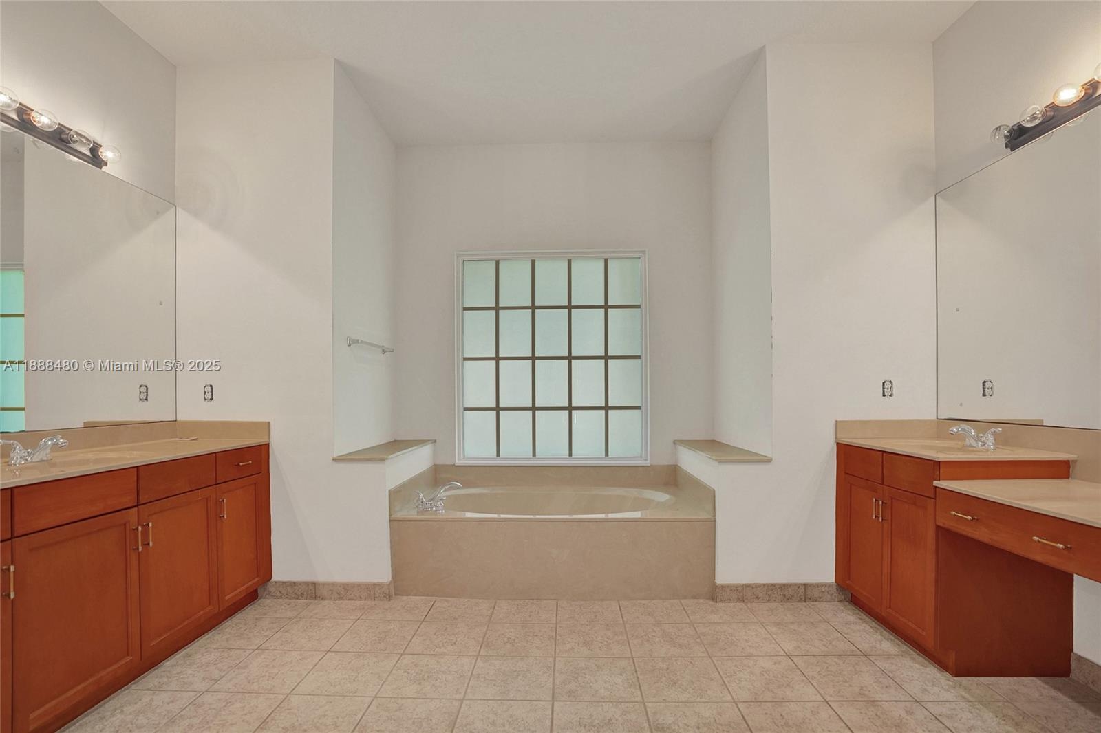 CEDAR CREEK RANCH - Residential Lease