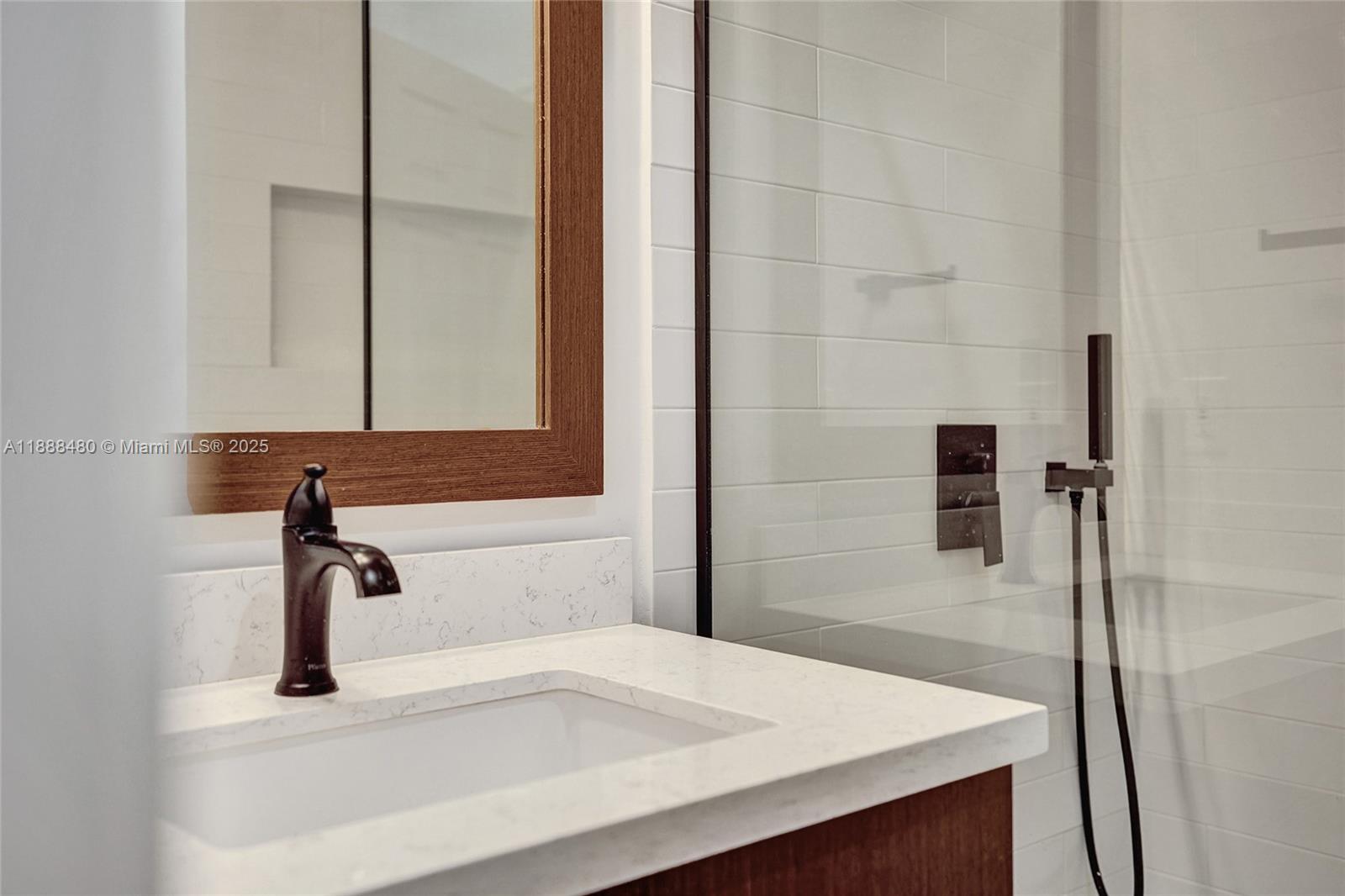 CEDAR CREEK RANCH - Residential Lease