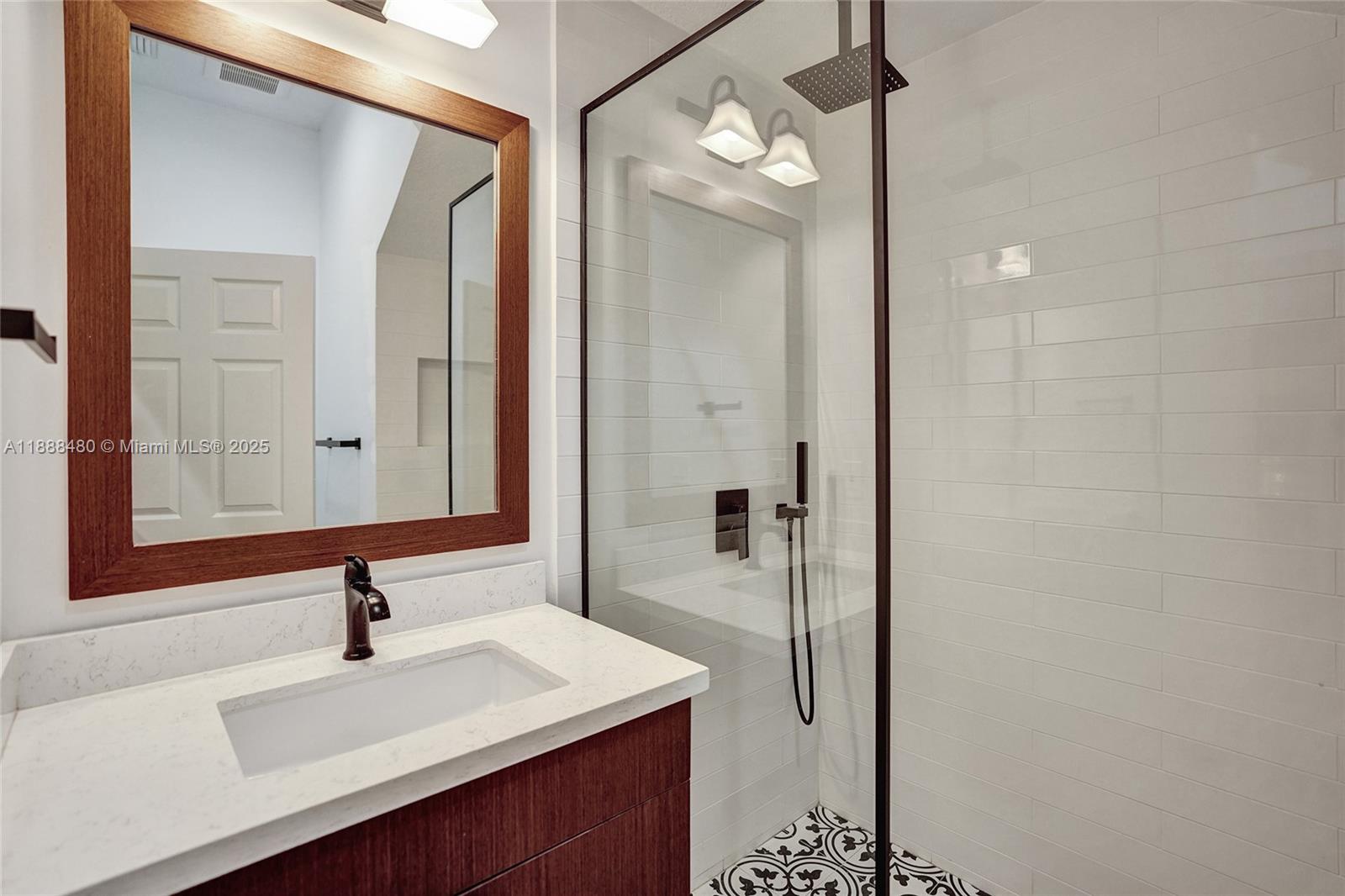 CEDAR CREEK RANCH - Residential Lease