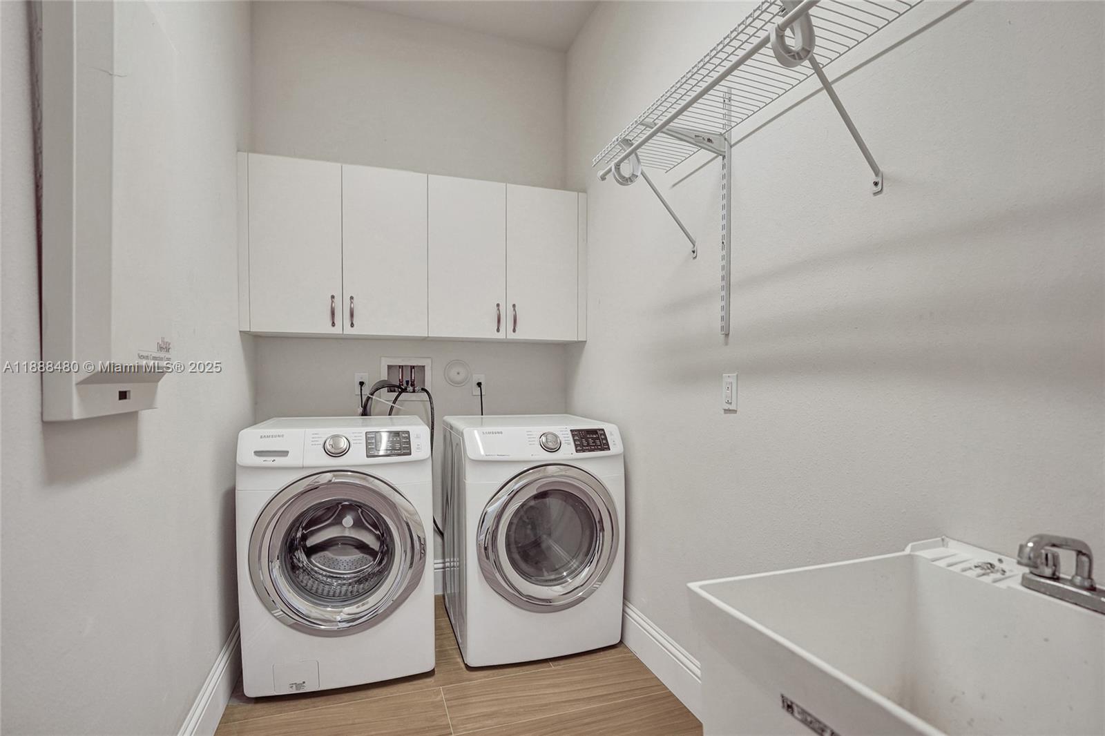 CEDAR CREEK RANCH - Residential Lease