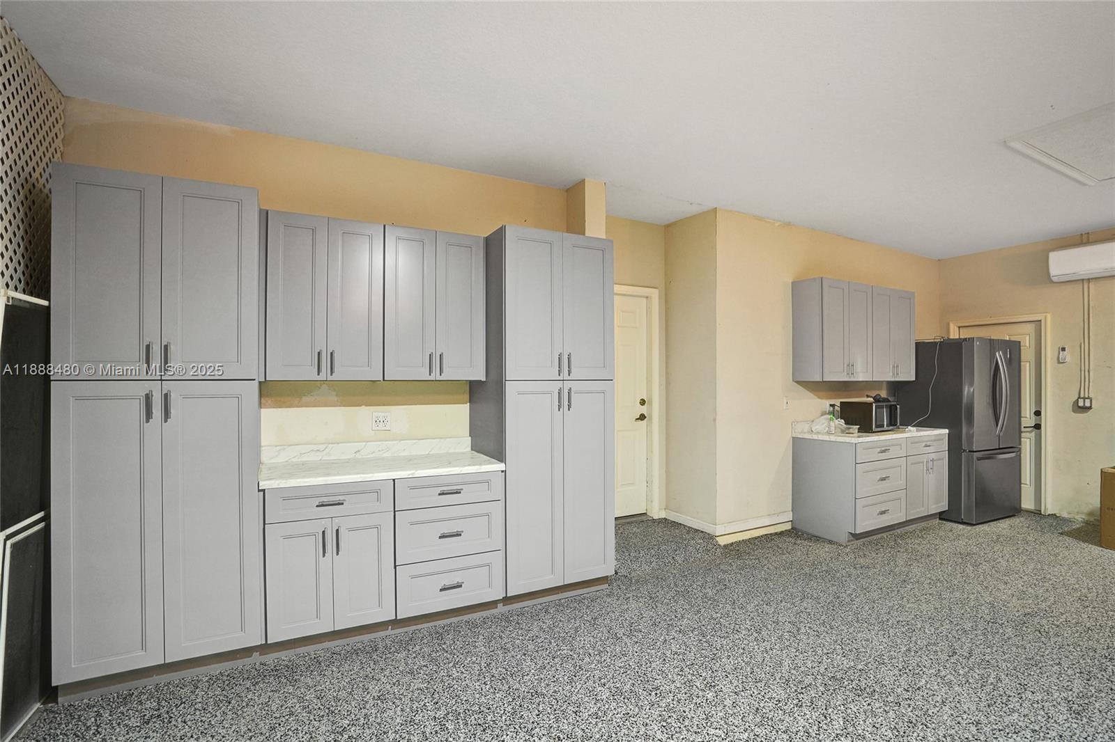 CEDAR CREEK RANCH - Residential Lease