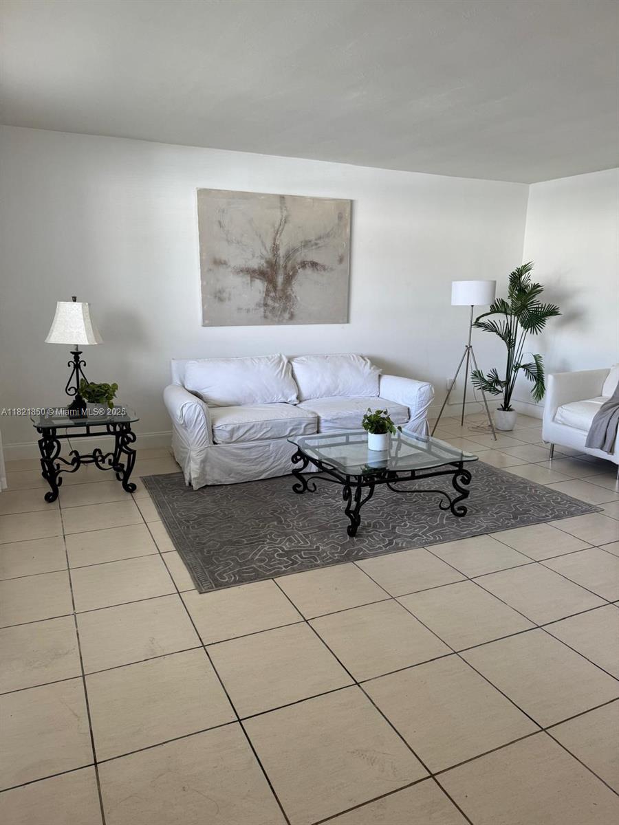 Rental Property at 11960 Ne 19th Dr 3, North Miami, Miami-Dade County, Florida - Bedrooms: 2 
Bathrooms: 2  - $2,300 MO.