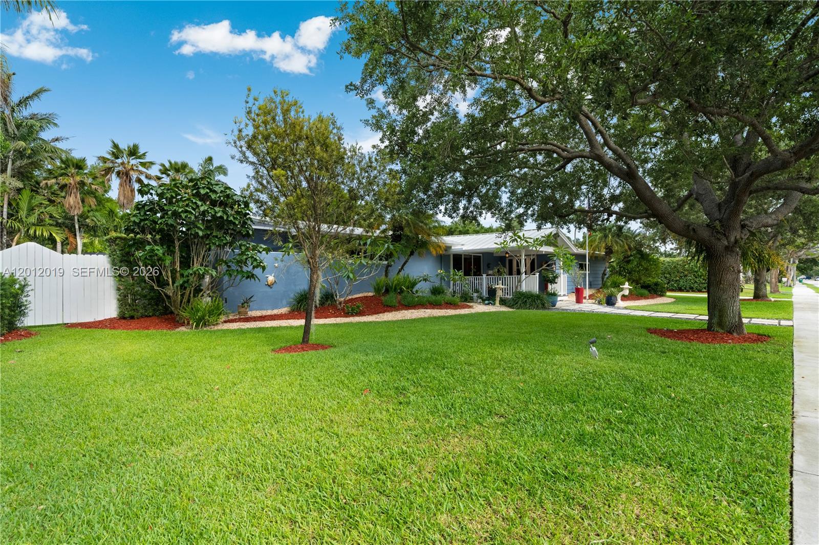 GARDEN MNR - Residential