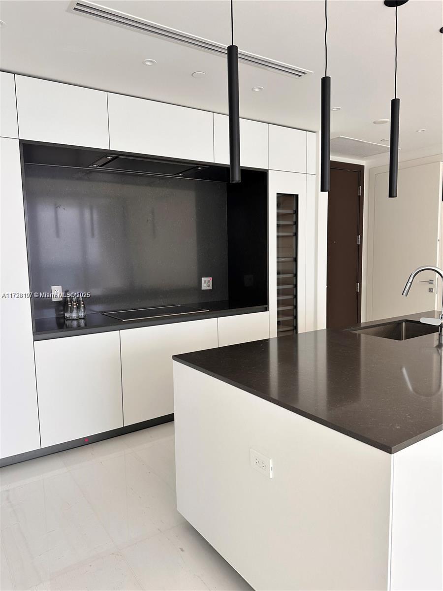 ASTON MARTIN RESIDENCES - Residential Lease