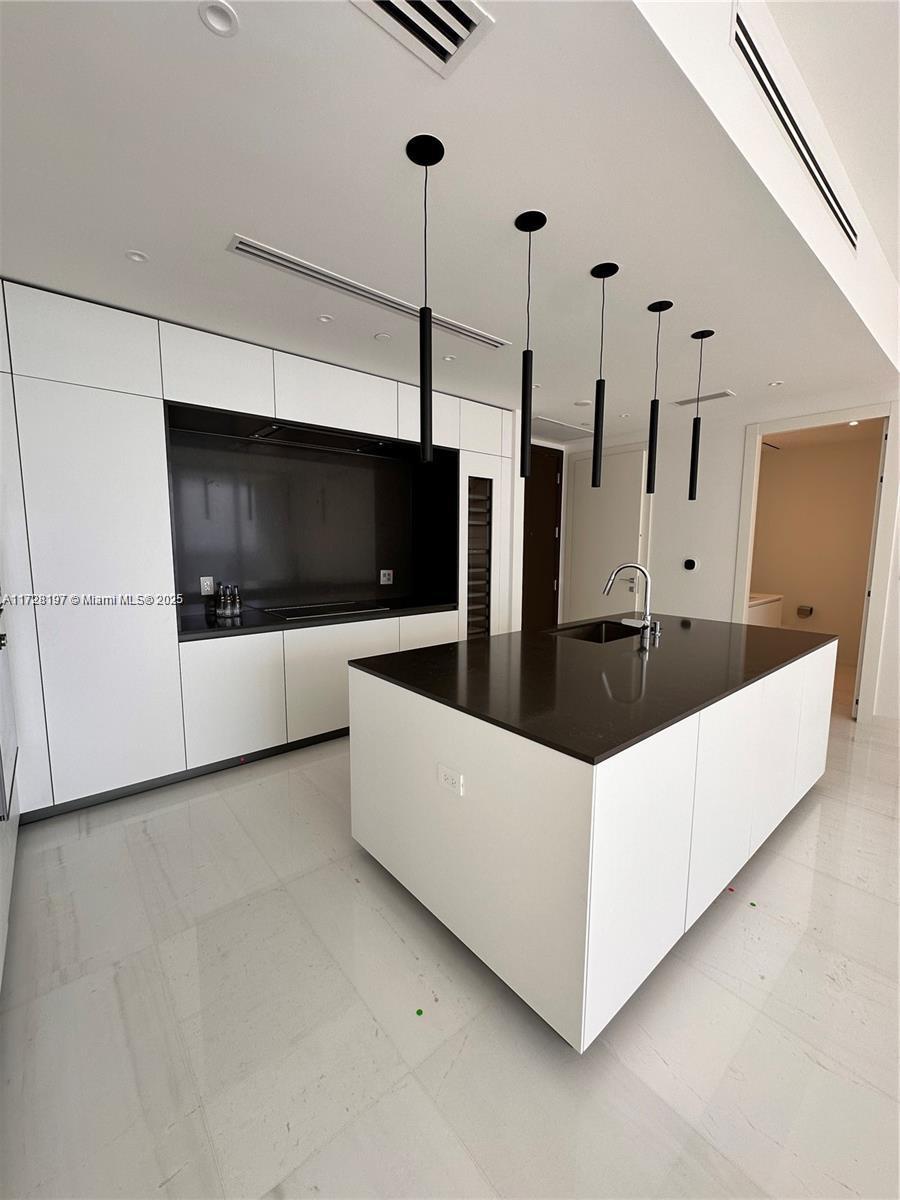 ASTON MARTIN RESIDENCES - Residential Lease