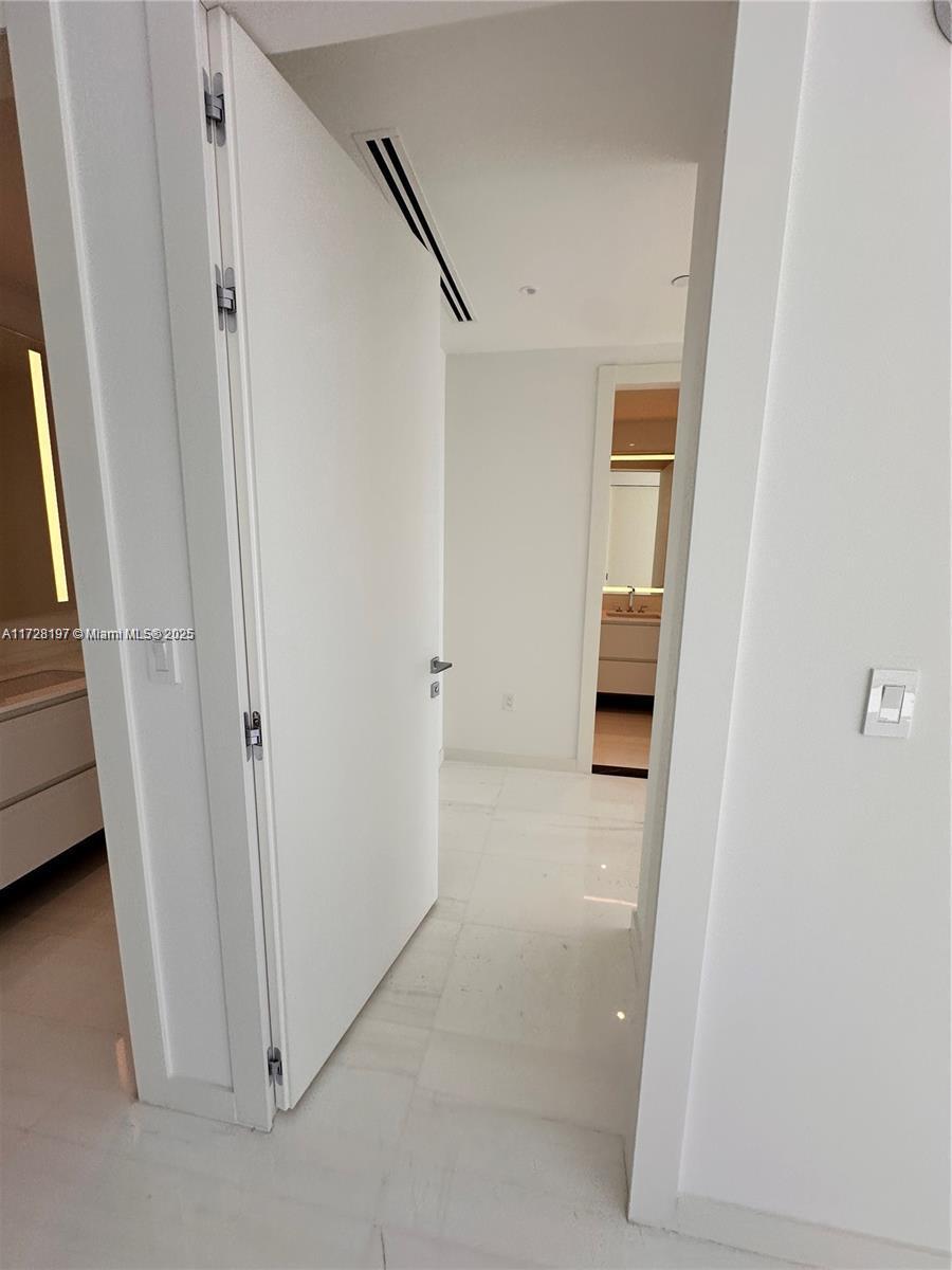 ASTON MARTIN RESIDENCES - Residential Lease