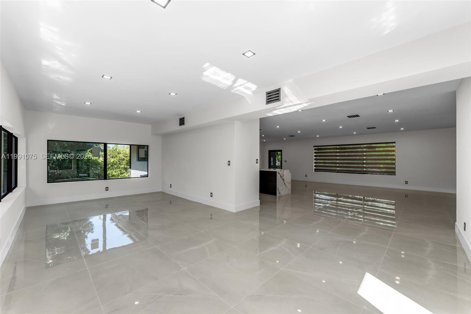 PINE TREE ESTATES 1ST ADD - Residential