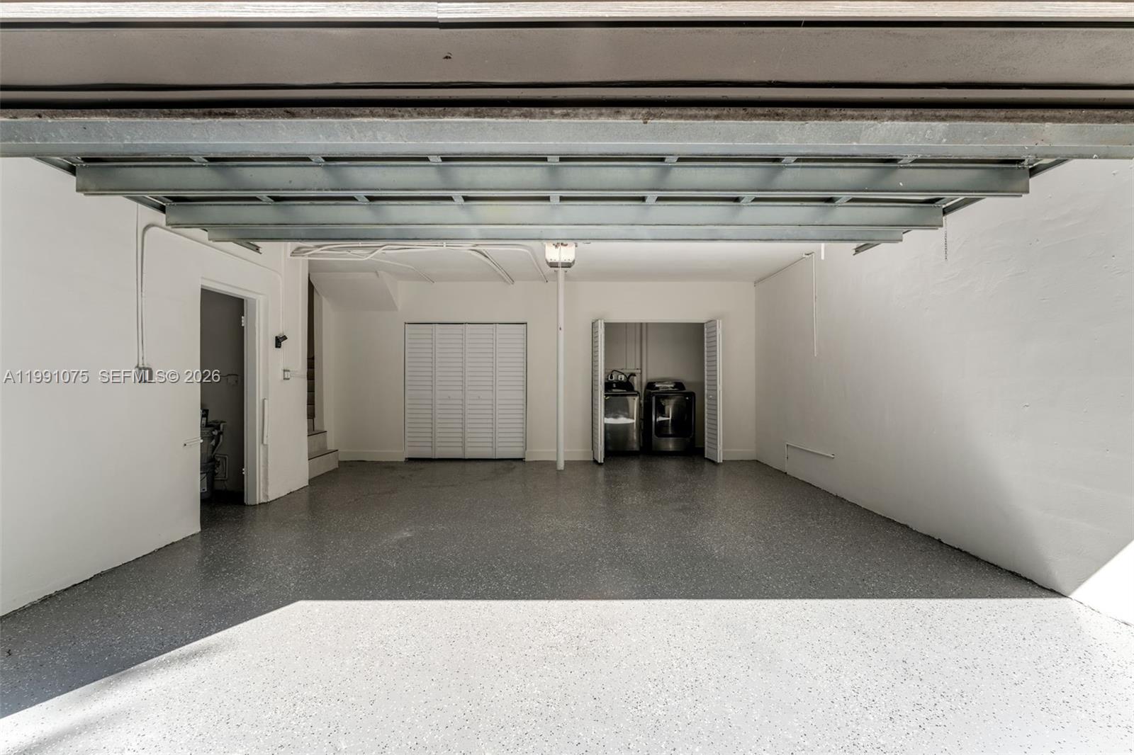 PINE TREE ESTATES 1ST ADD - Residential