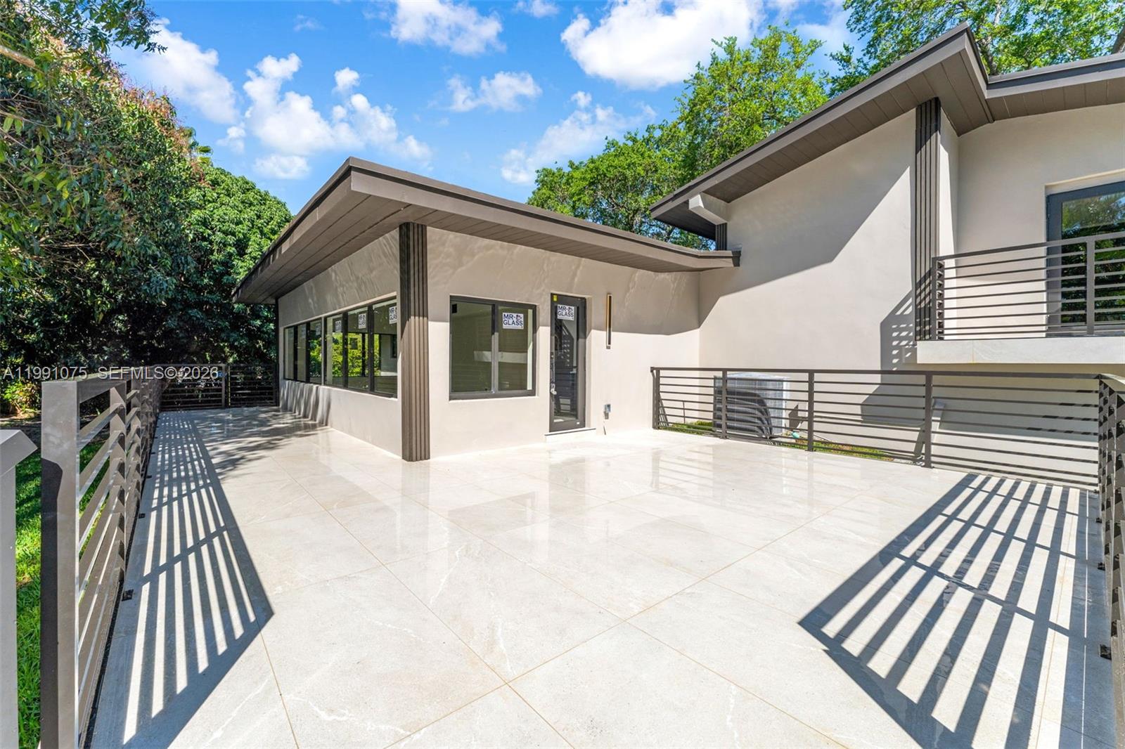 PINE TREE ESTATES 1ST ADD - Residential