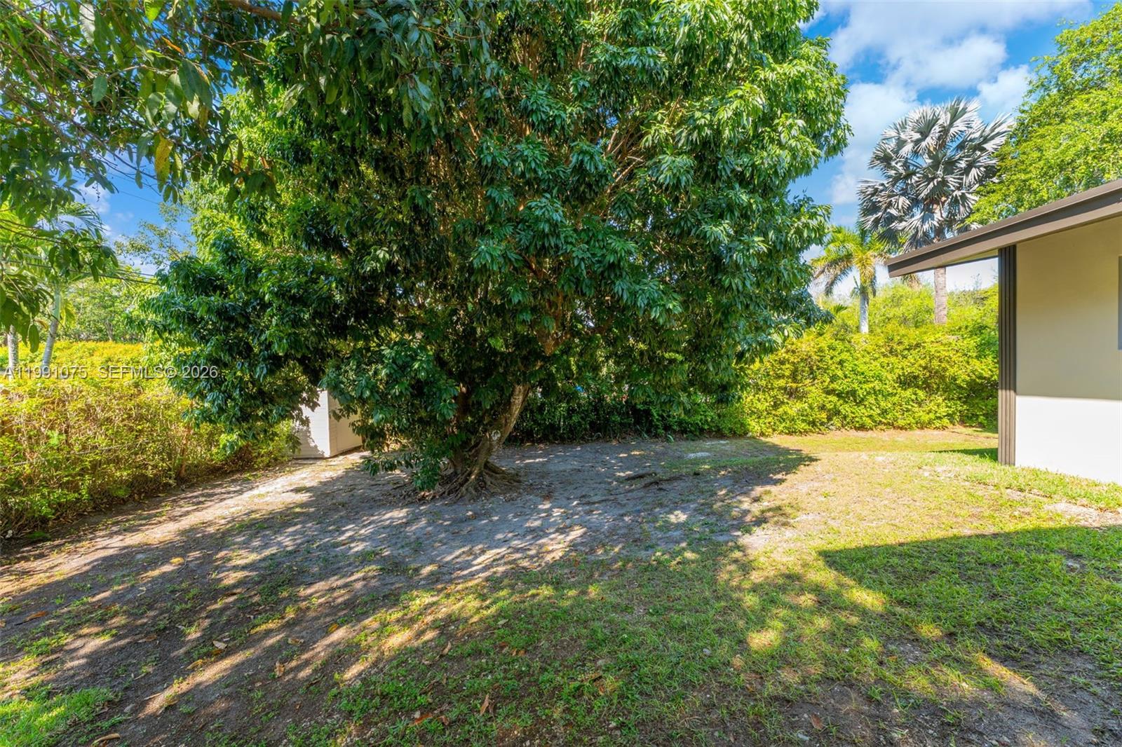 PINE TREE ESTATES 1ST ADD - Residential