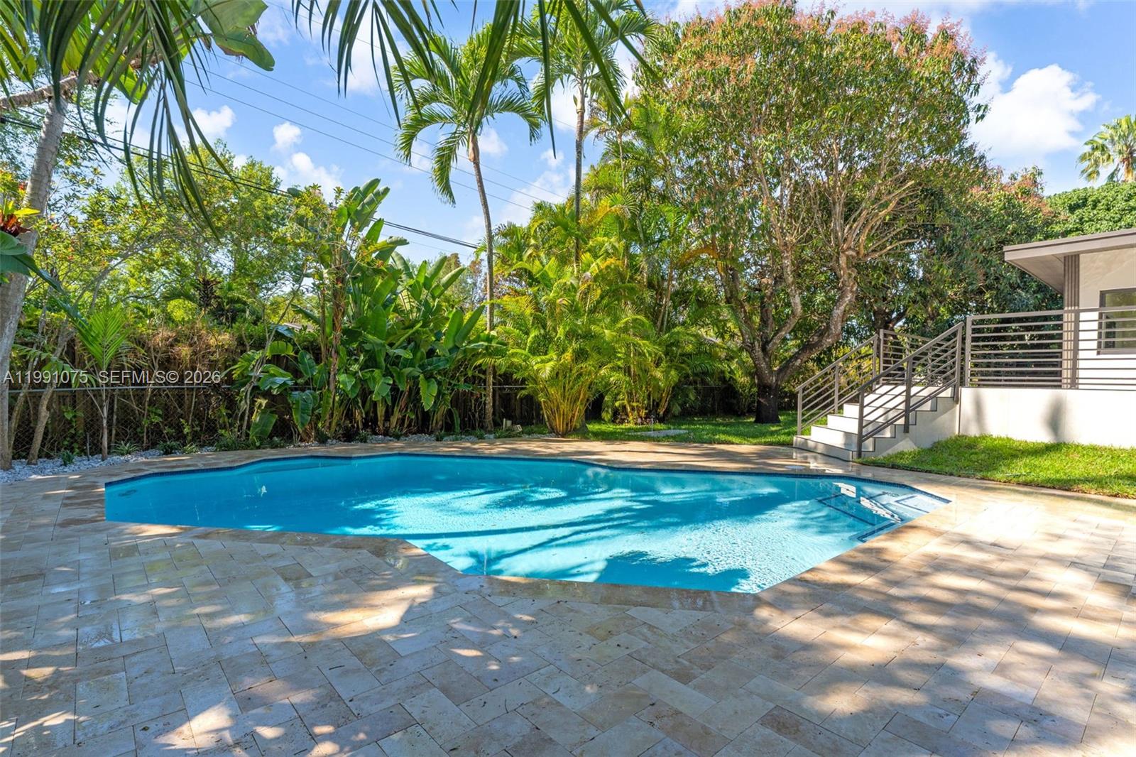 PINE TREE ESTATES 1ST ADD - Residential