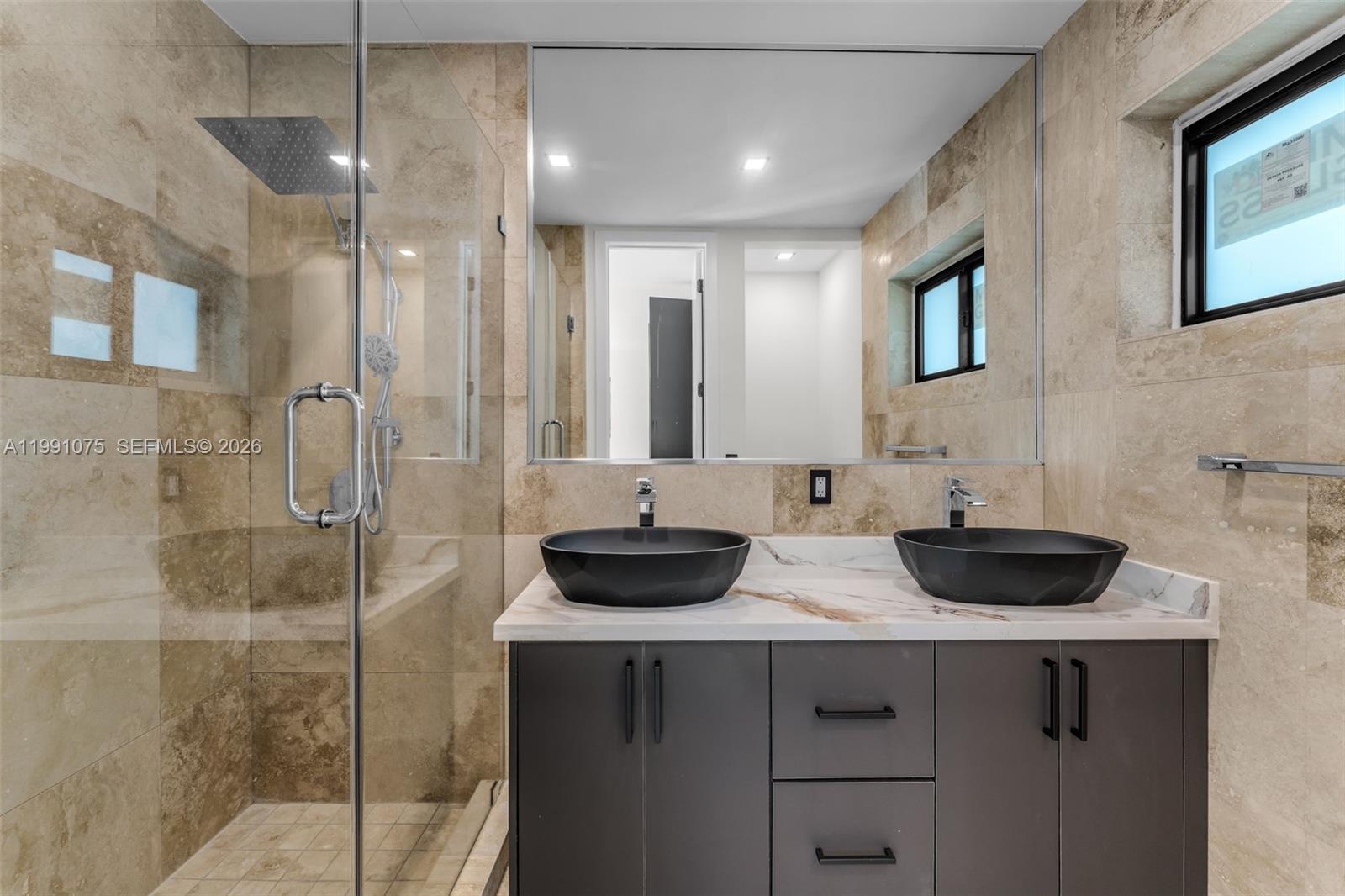 PINE TREE ESTATES 1ST ADD - Residential