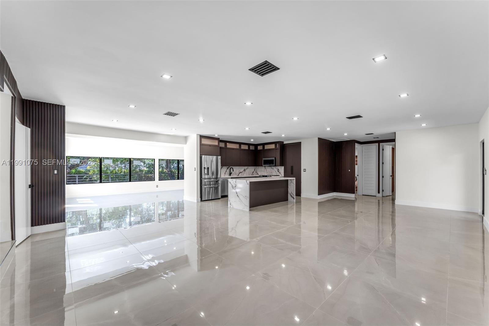 PINE TREE ESTATES 1ST ADD - Residential