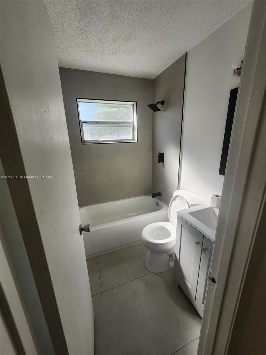 FRESHWATER 11TH & 12TH AV - Residential Lease