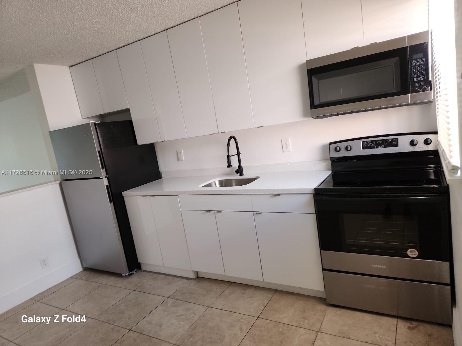 FRESHWATER 11TH & 12TH AV - Residential Lease