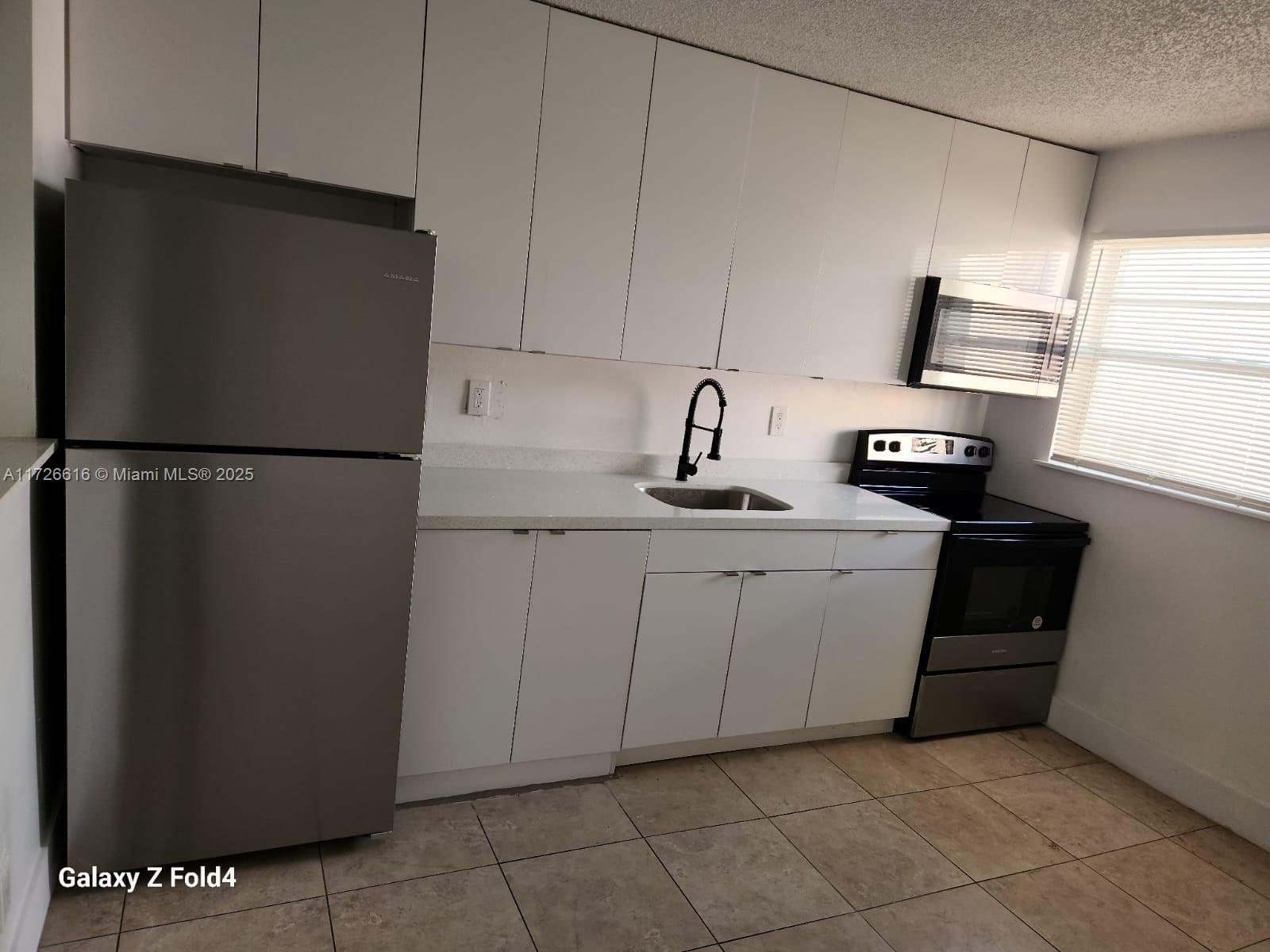 FRESHWATER 11TH & 12TH AV - Residential Lease