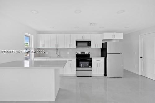 655 SW 5th St