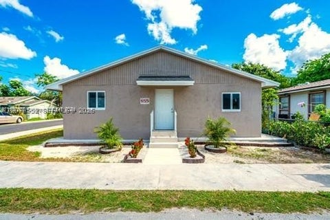 Tiny photo for 655 SW 5th St, Homestead, FL 33030 (MLS # A12078552)