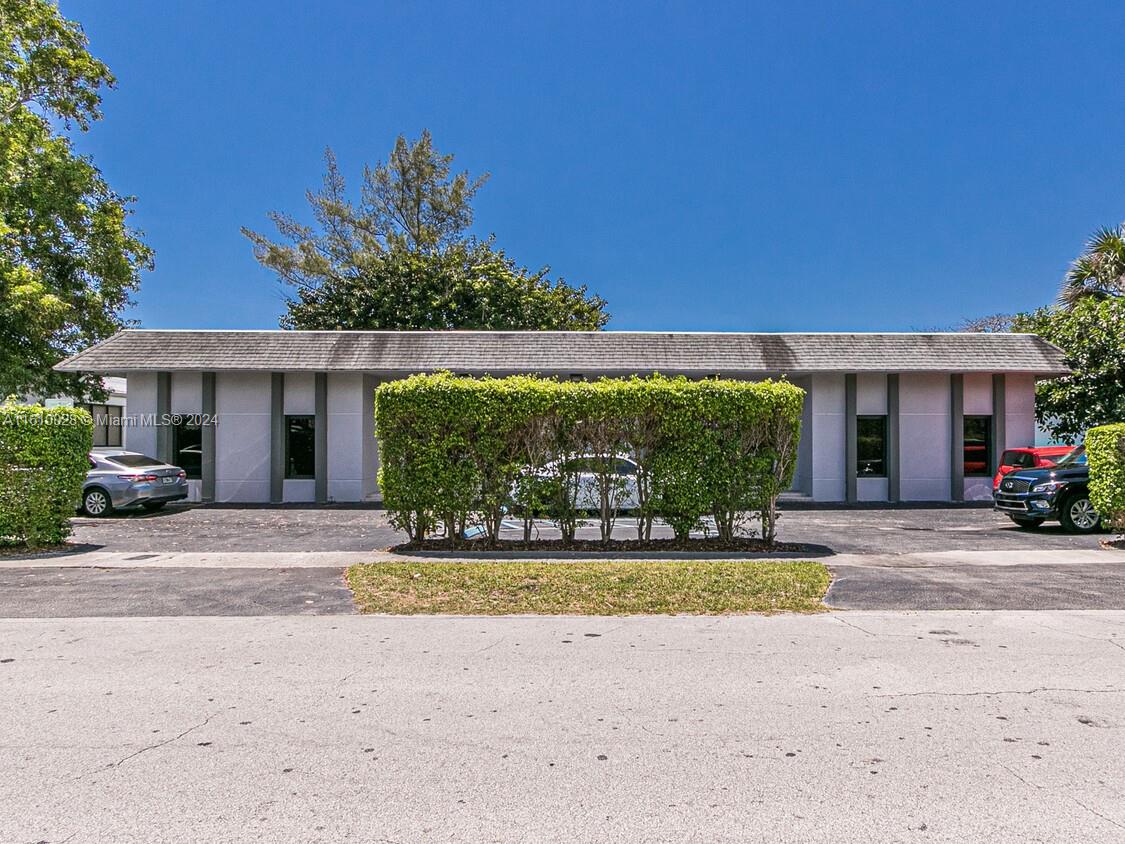 Welcome to your future office at the heart of North Miami Beach! This stunning 2,500SQFT offers the perfect blend of convenience and accessibility. This office building is just minutes away from the I-95, providing easy access for commuters. The beautiful beaches are also a short drive away. A variety of restaurants, cafes, and shops are within walking distance. Easy access to public transportation options, making commuting a breeze for employees and clients alike.Fitness Centers-Several fitness centers and gyms are located nearby, promoting a healthy work-life balance. This prime 2,500 SQFT office building in North Miami Beach is the perfect location for businesses looking to thrive in a vibrant, central location. Schedule a tour today and see how this space can meet your business needs!