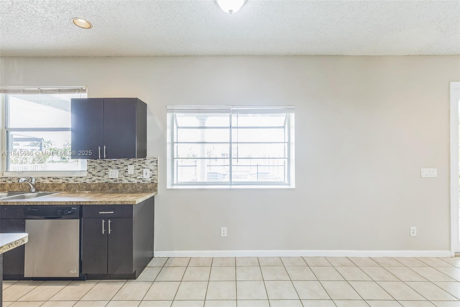 SILVER LAKES PHASE III - Residential