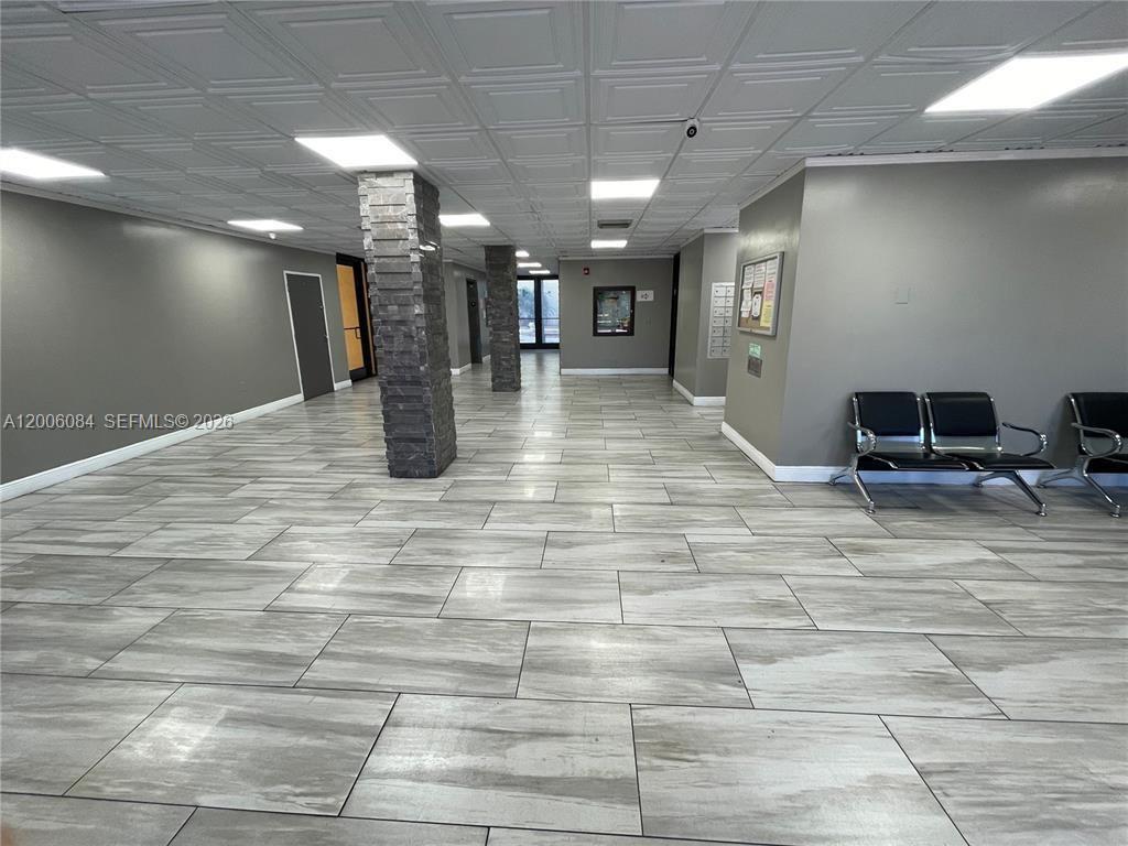 PARKWAY TOWERS BLDG 1 - Residential