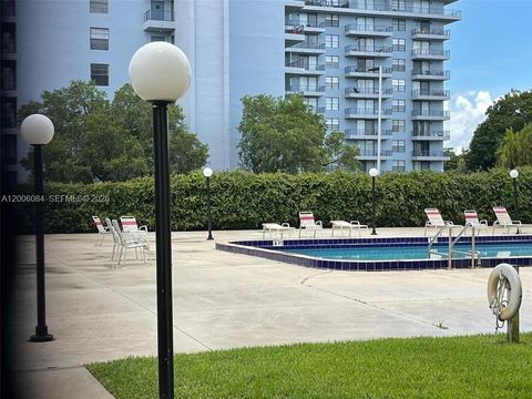 Tiny photo for 15600 NW 7th Ave #709, Miami, FL 33169 (MLS # A12006084)