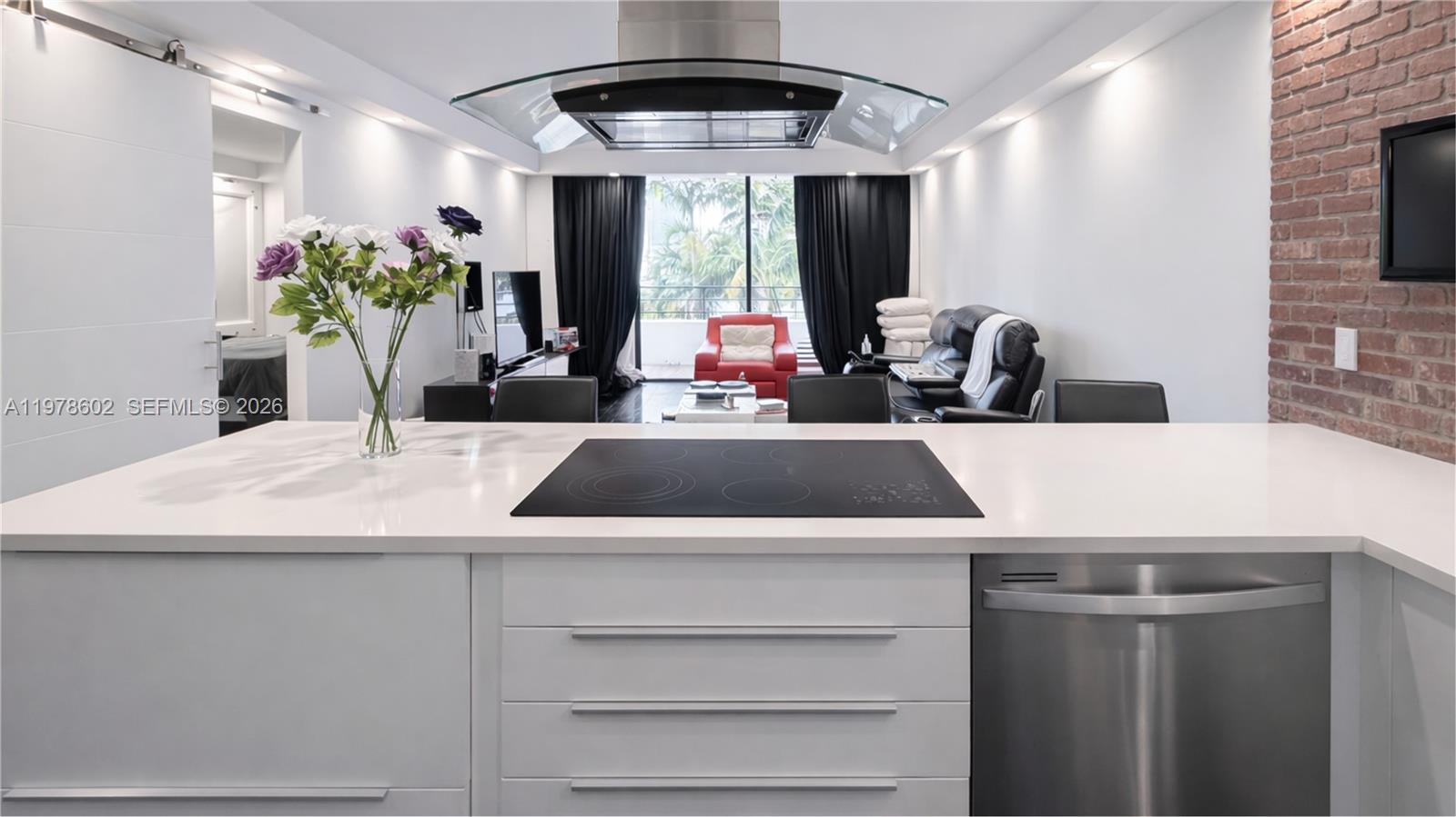 500 Three Islands Blvd 201