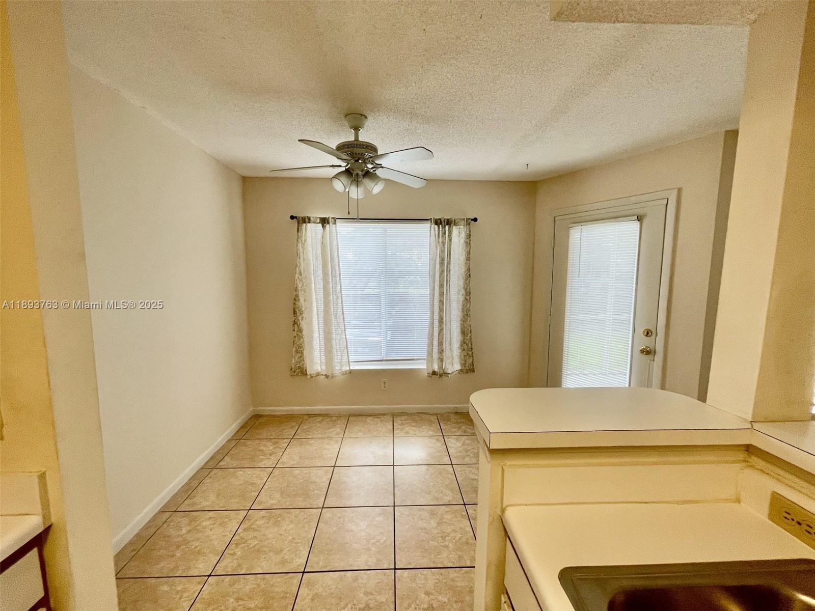 CASABLANCA ISLES CONDO - Residential Lease