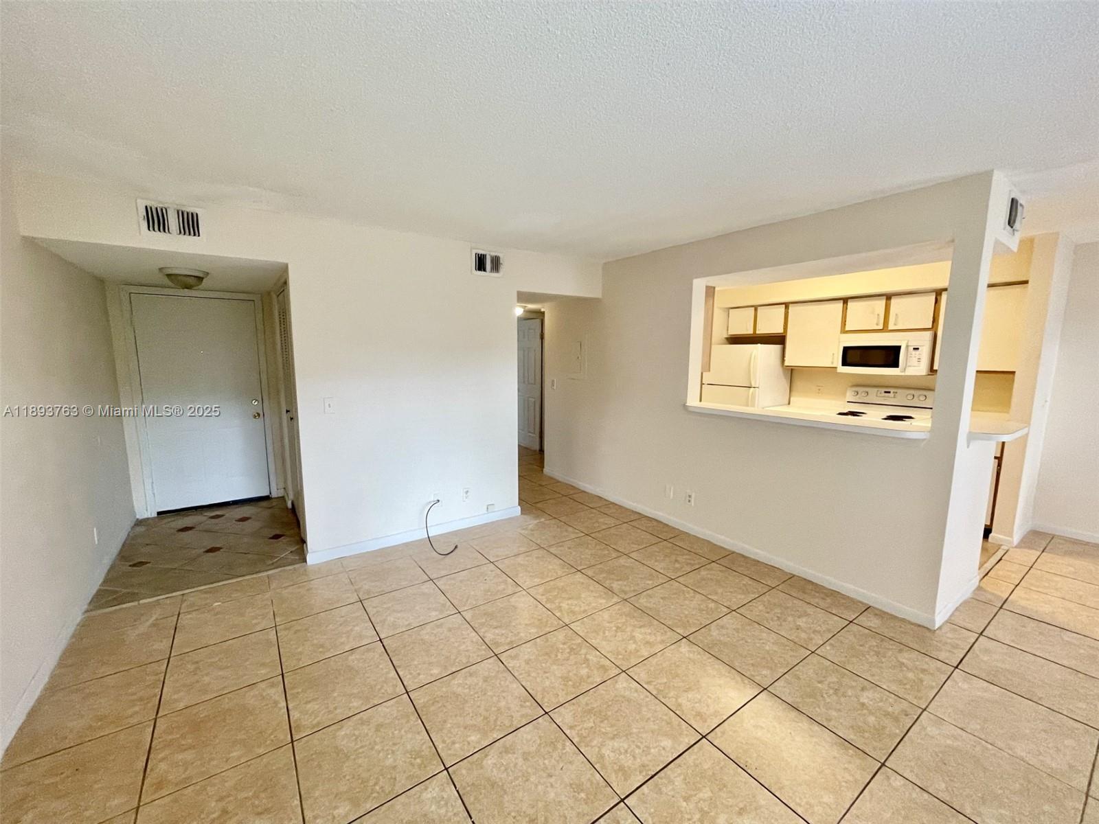 CASABLANCA ISLES CONDO - Residential Lease
