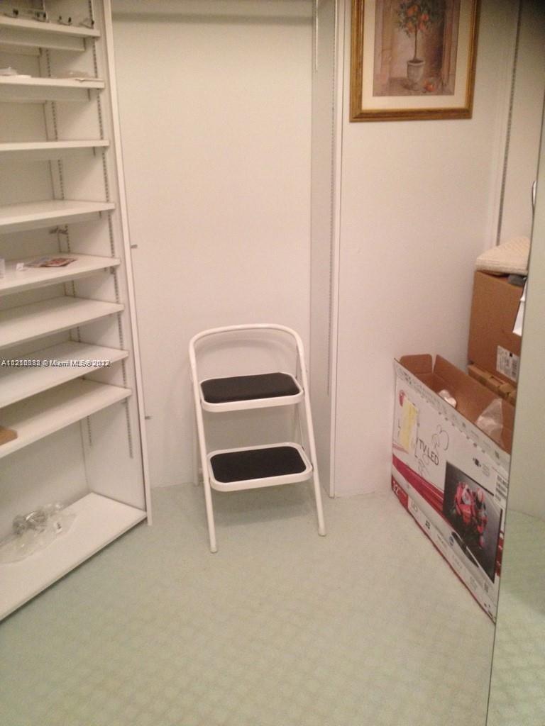 MYSTIC POINTE - Residential Lease