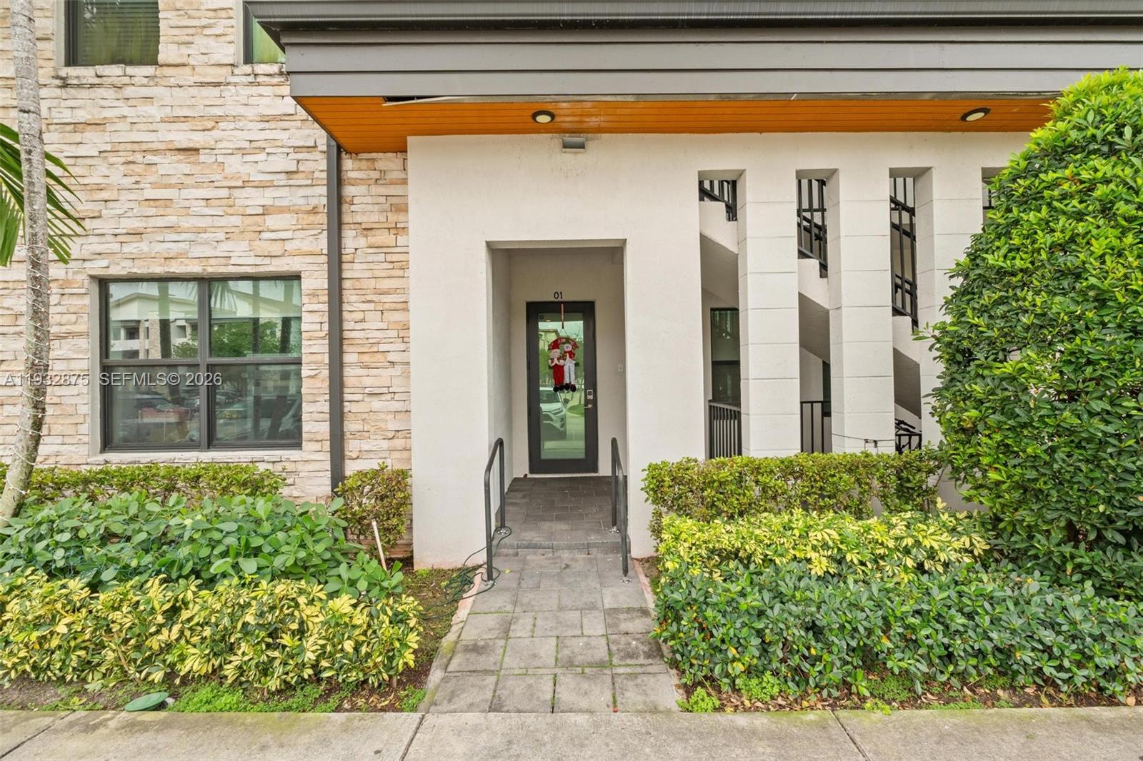 APEX AT PARK CENTRAL COND - Residential