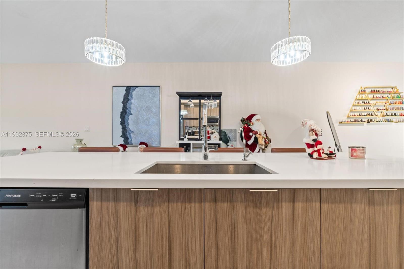 APEX AT PARK CENTRAL COND - Residential