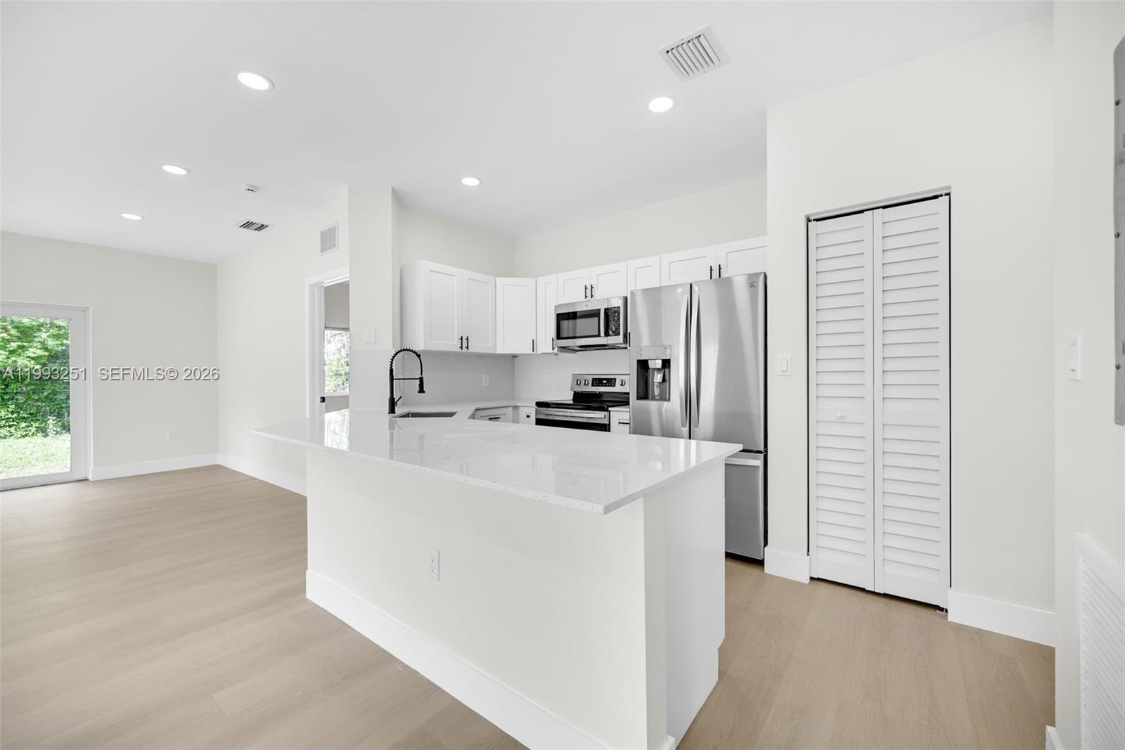 7TH AVENUE HIGHLANDS - Residential