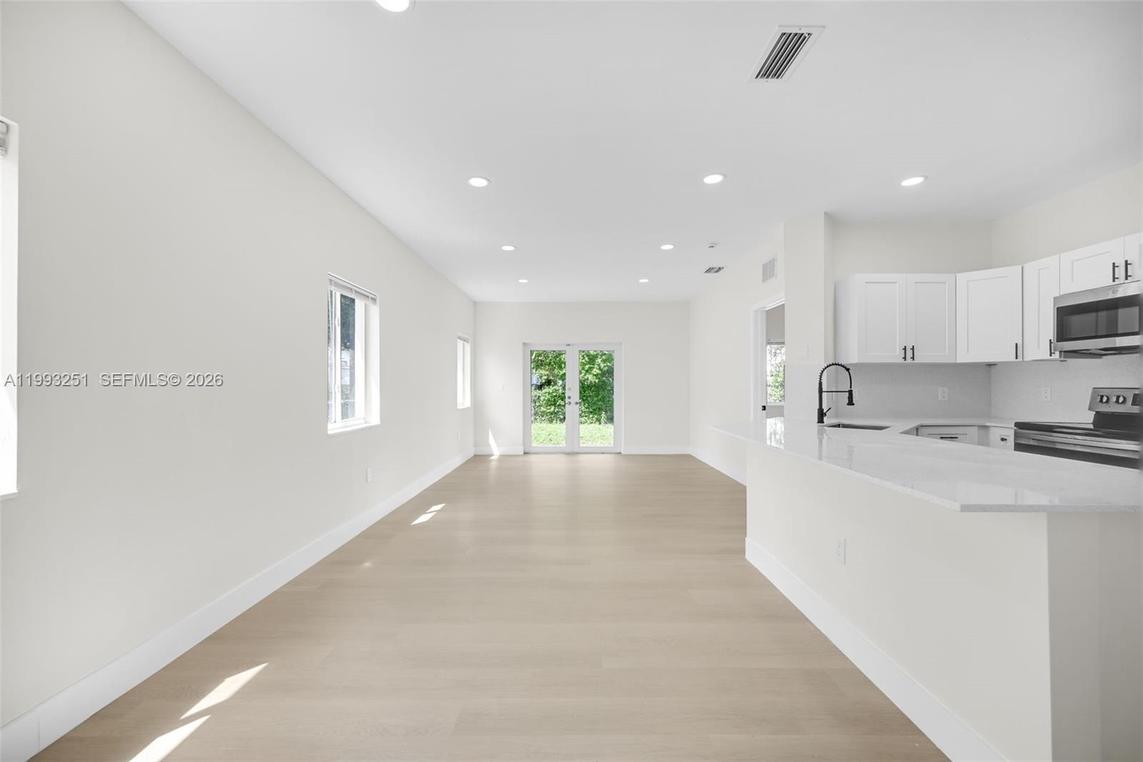 7TH AVENUE HIGHLANDS - Residential