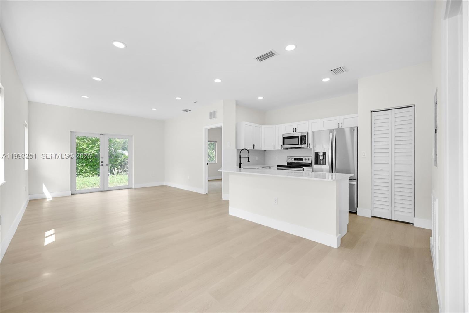 7TH AVENUE HIGHLANDS - Residential