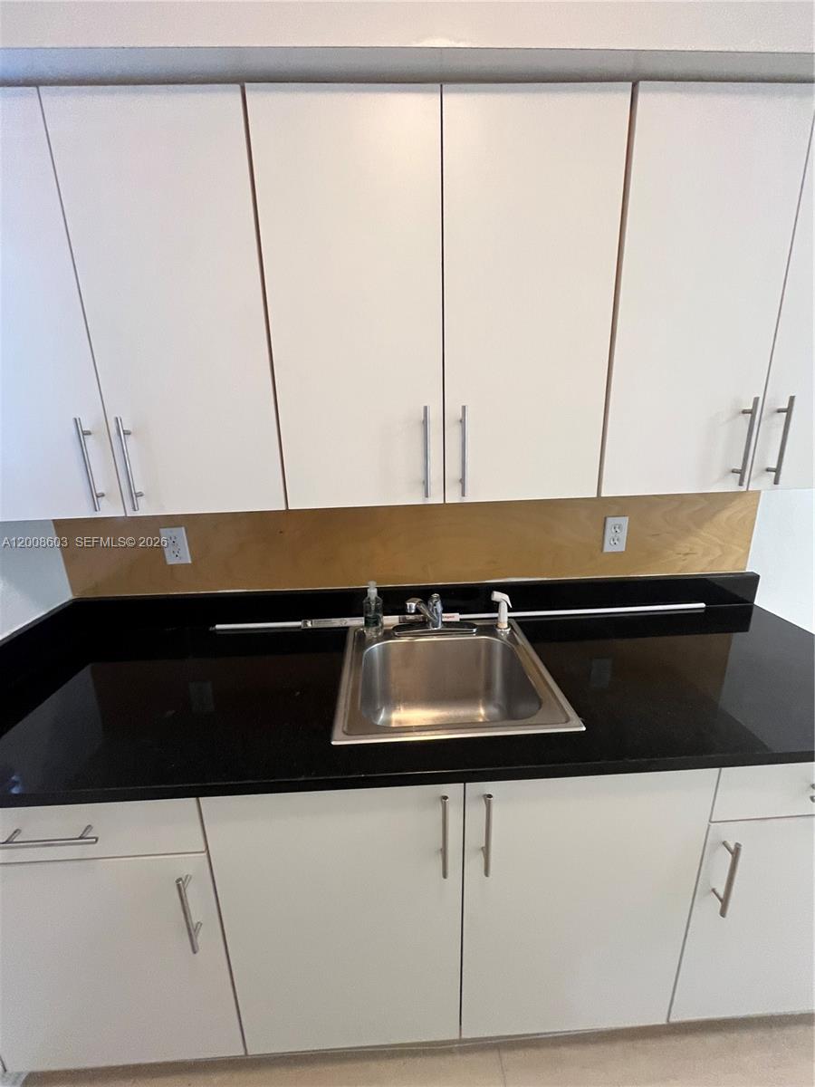 8080 Tatum Waterway Dr 3