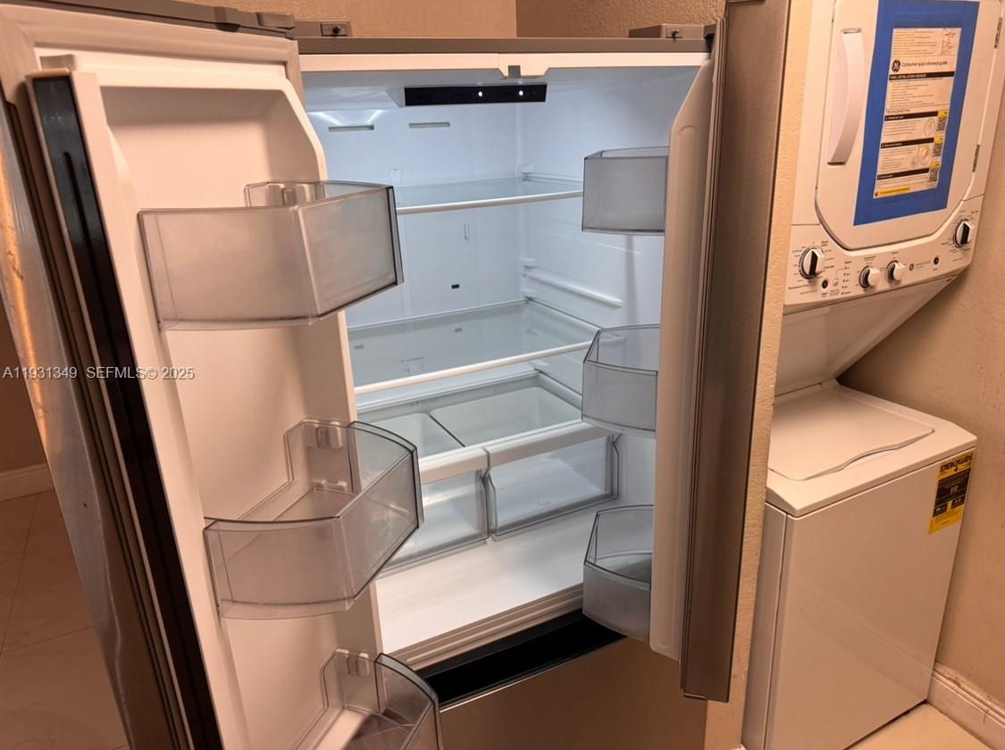 CORAL SPRINGS ESTATE TOWN - Residential Lease