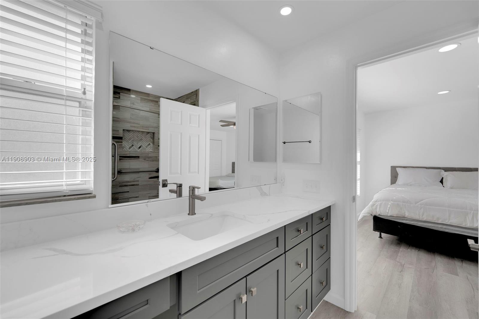 WHISKEY CREEK VILLAGE GREE - Residential