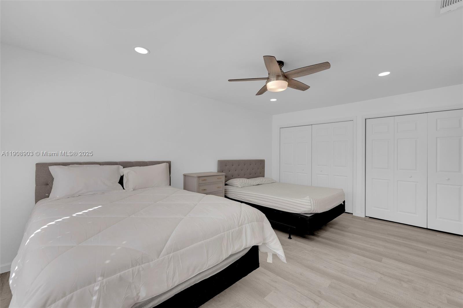 WHISKEY CREEK VILLAGE GREE - Residential