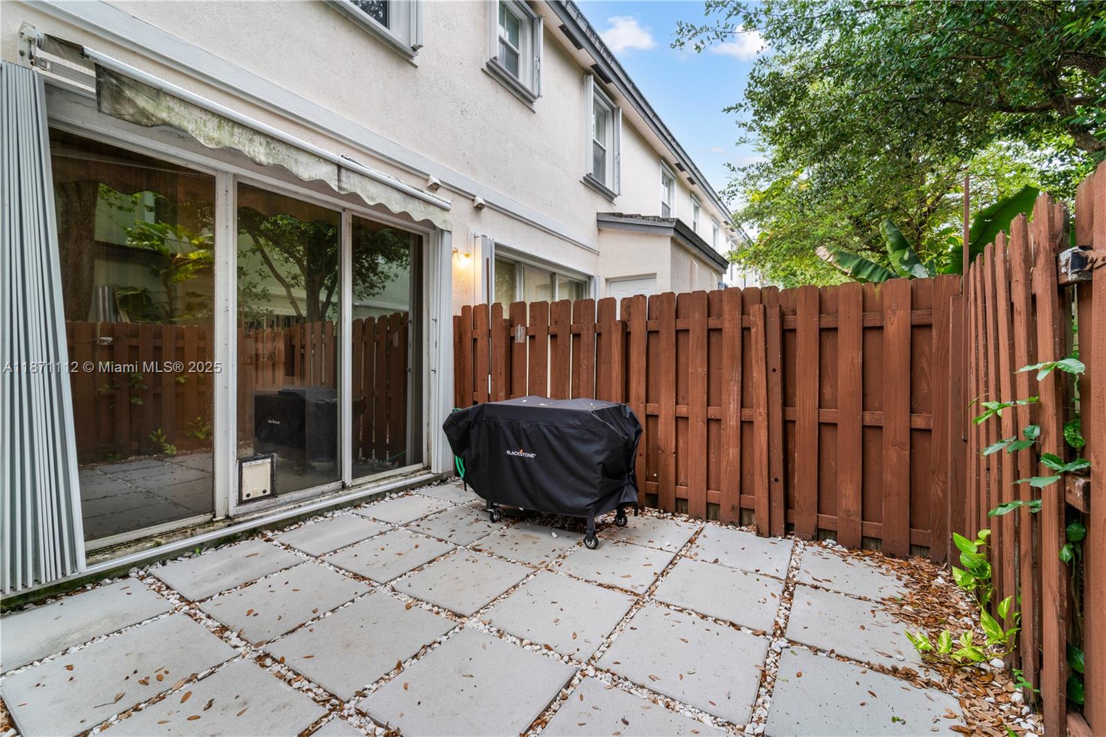 FIJI CONDO NO 1 - Residential