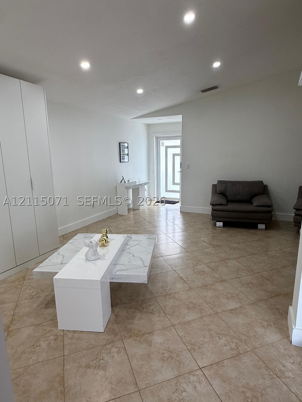 12323 SW 198th St, Miami FL 33177