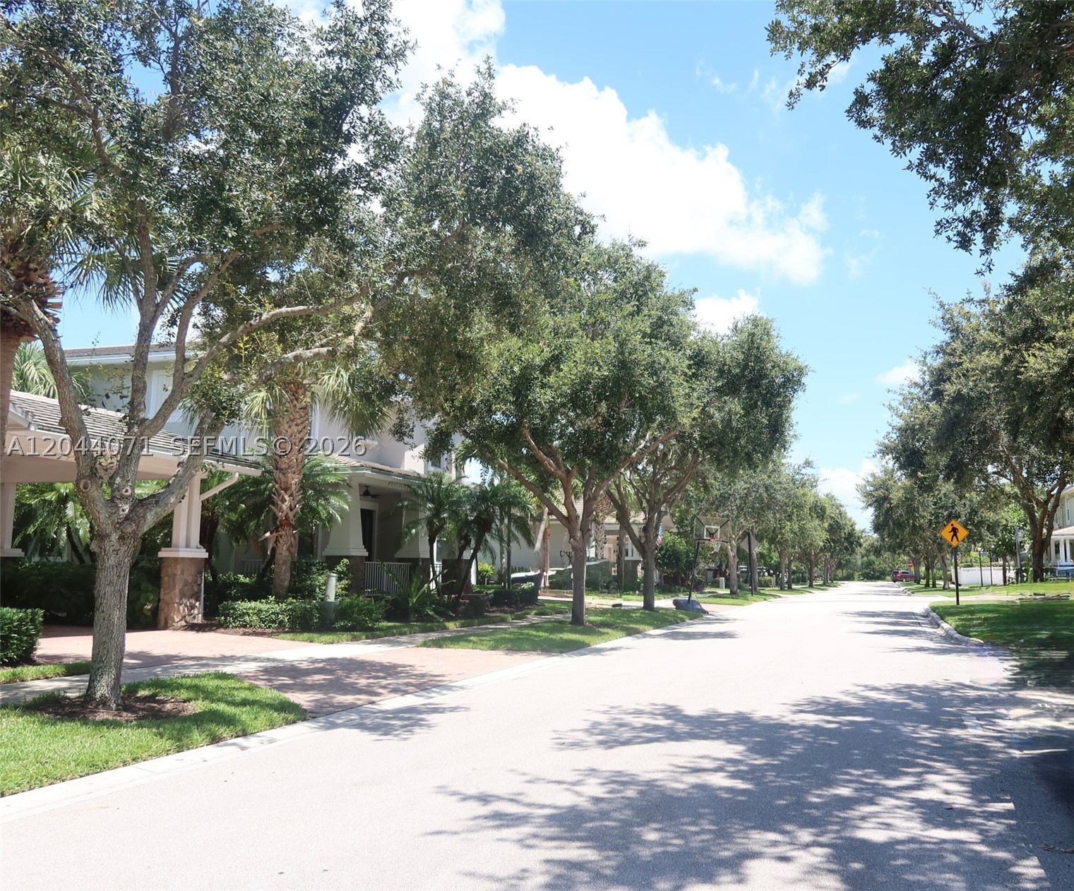 2724 Wymberly Dr