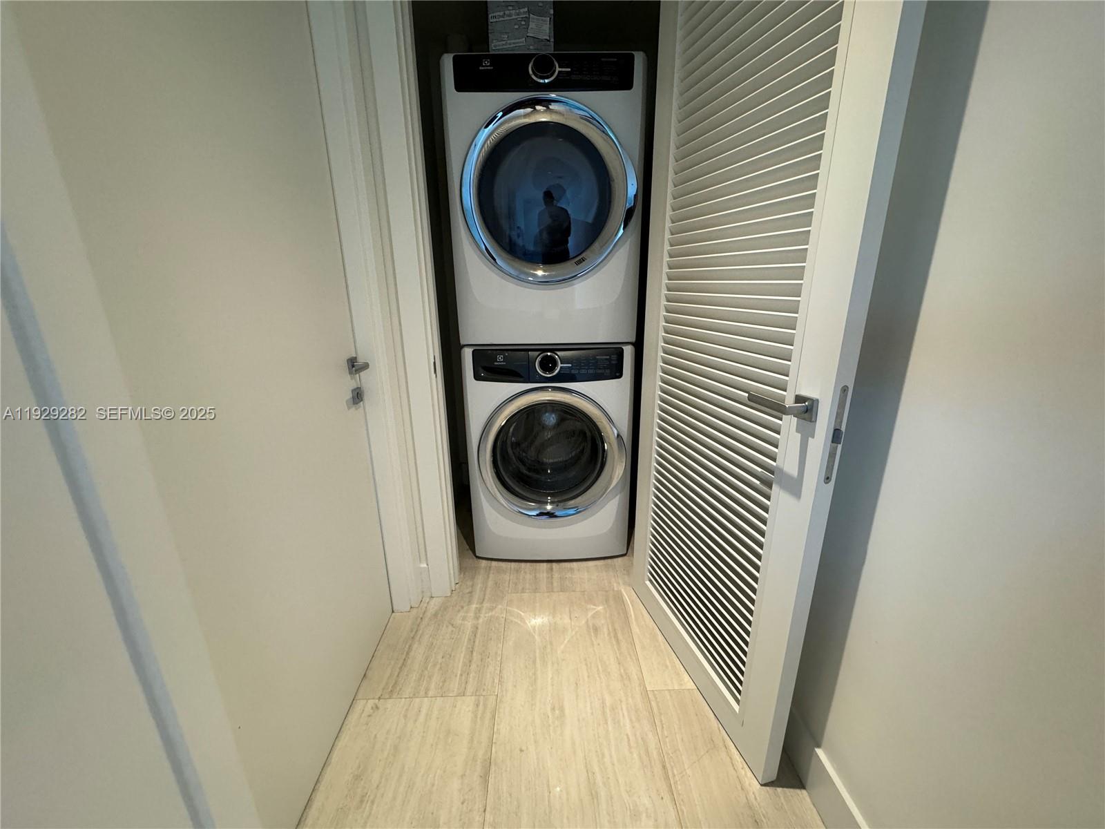 ECHO BRICKELL CONDO - Residential Lease