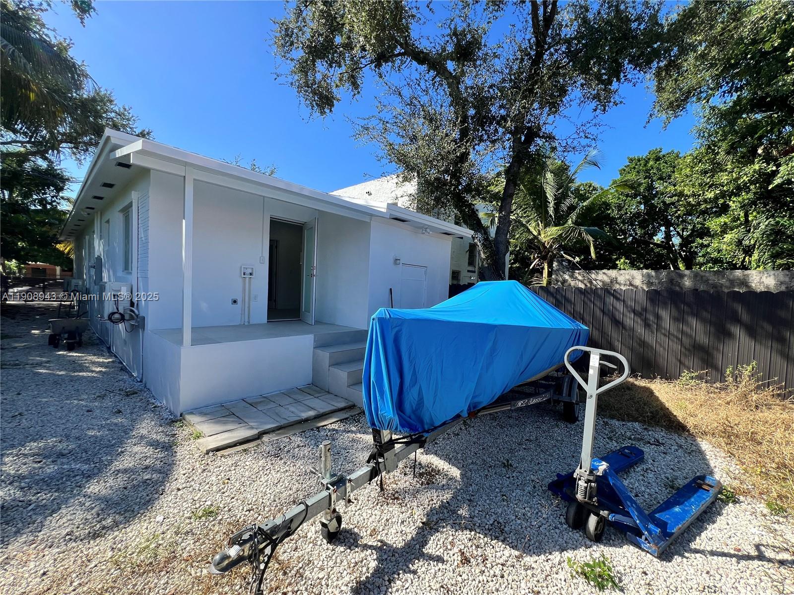 DUPONT ADDN - Residential Lease