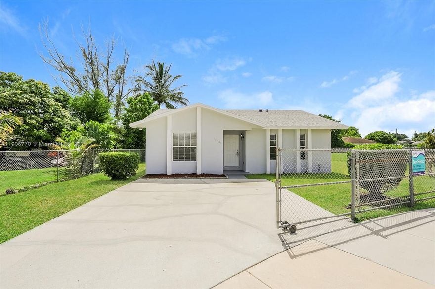 Beautiful home offers 4 bedroom and 2 bathroom with ceramic tile type flooring. This home offers a spacious kitchen, updated bathrooms and is located in a beautiful location. The living room is stunning and has tons of natural lighting. The beautiful patio offers plenty of open space for enjoying gorgeous days outdoors. The private fenced in backyard is perfect for pets or for enjoying gorgeous days outdoors. This home won't last long. Apply today!
NOTE: Resident is responsible for installing their own washer & dryer. Move in dates are tentative and subject to change. All our homes convey in safe, clean & fully functional conditions. Prices and availability are subject to change at any time.