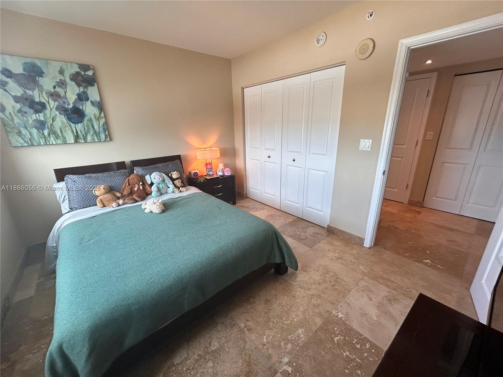 SYMPHONY NORTH CONDO - Residential Lease