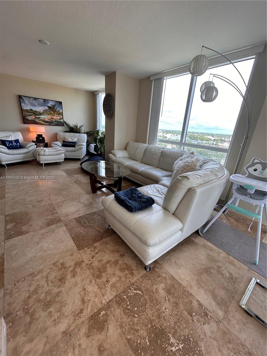 SYMPHONY NORTH CONDO - Residential Lease