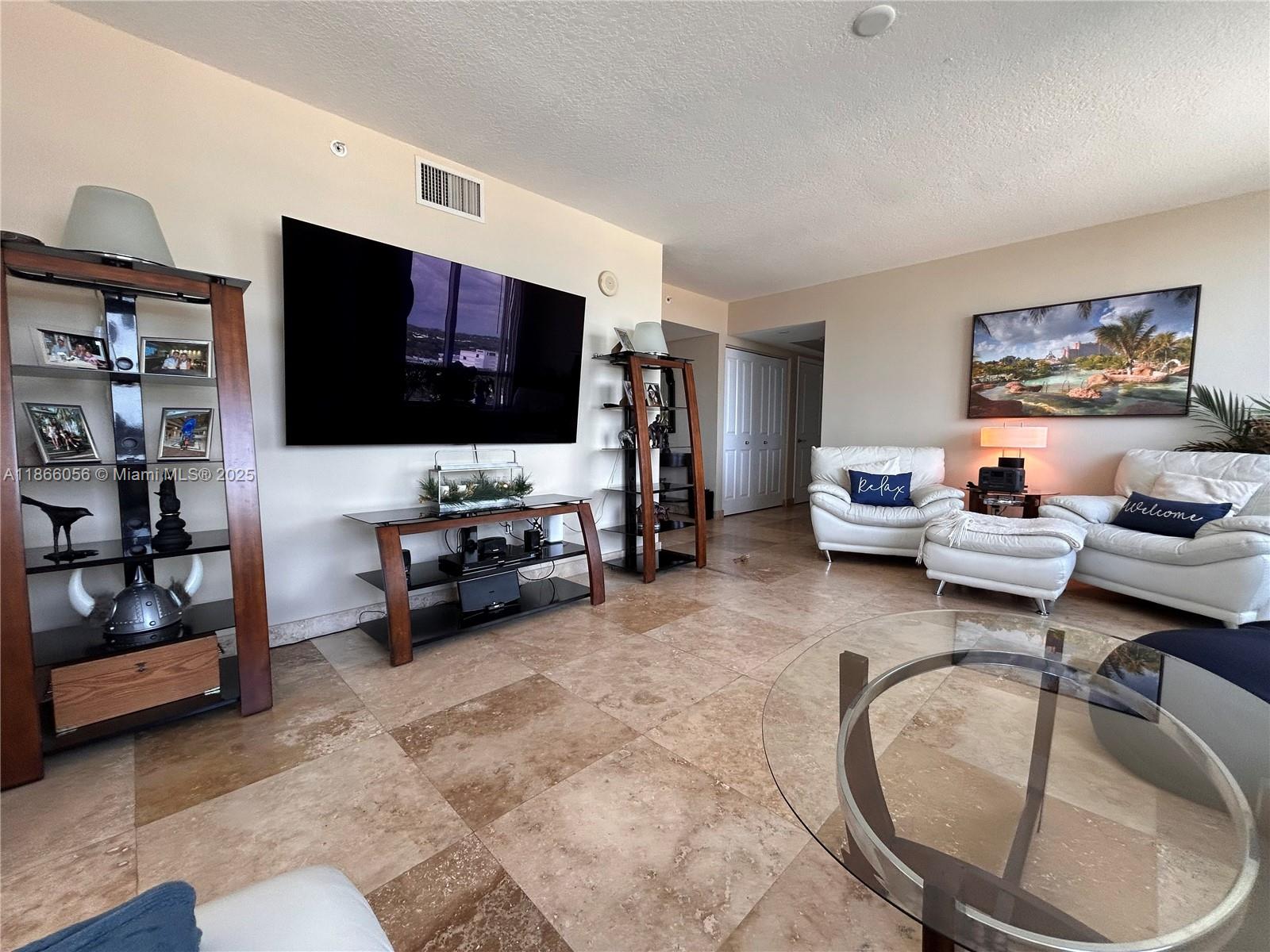 SYMPHONY NORTH CONDO - Residential Lease