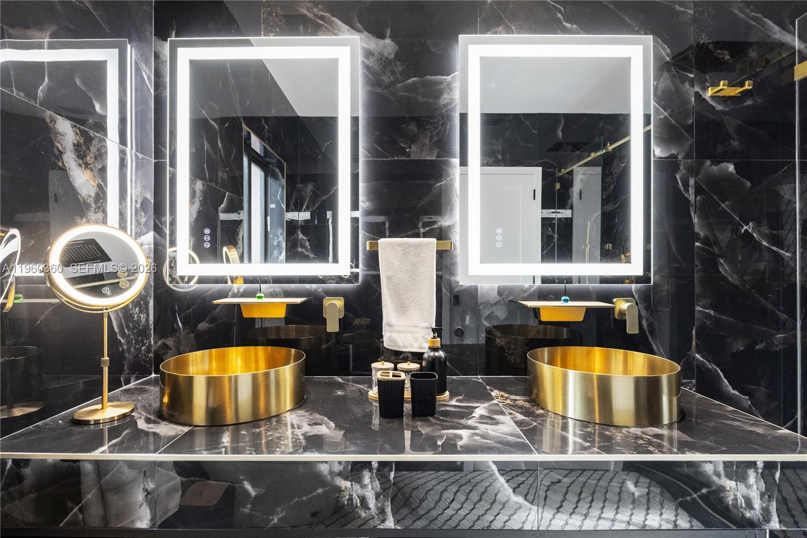 BRICKELLS FLAGLER - Residential