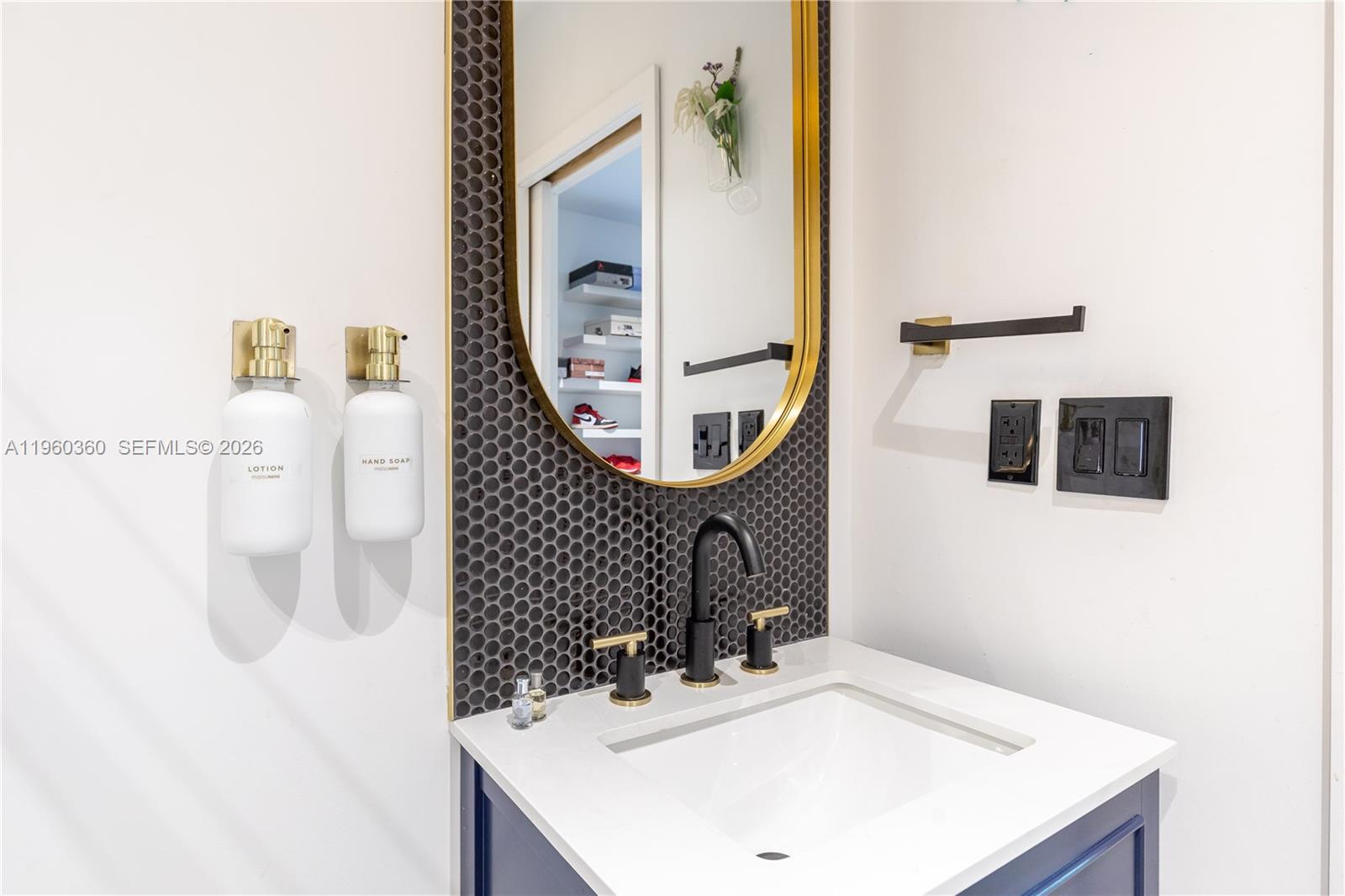 BRICKELLS FLAGLER - Residential